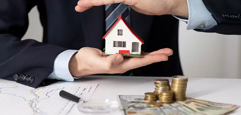 Who Do We Buy Houses From in Fort Wright, KY?