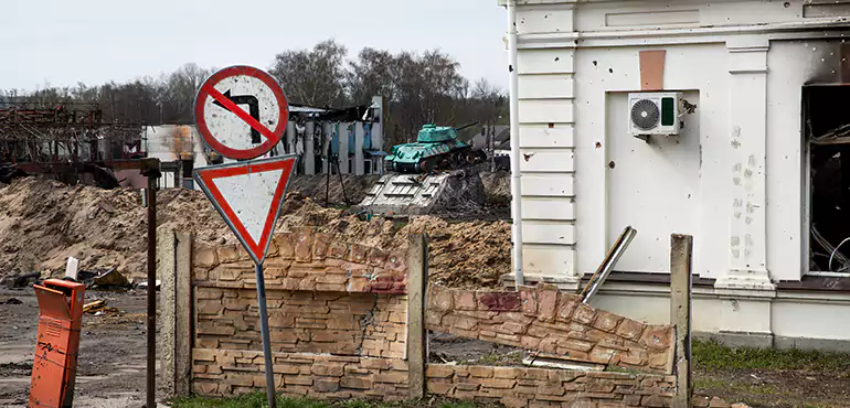Partial or Full Foundation Collapse in Fort Wright, KY